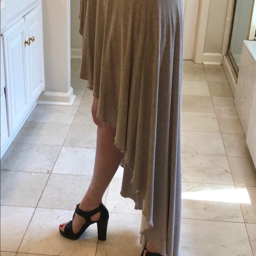 High / Low long skirt w/ ruffle front. Soft! OS - Picture 7 of 13